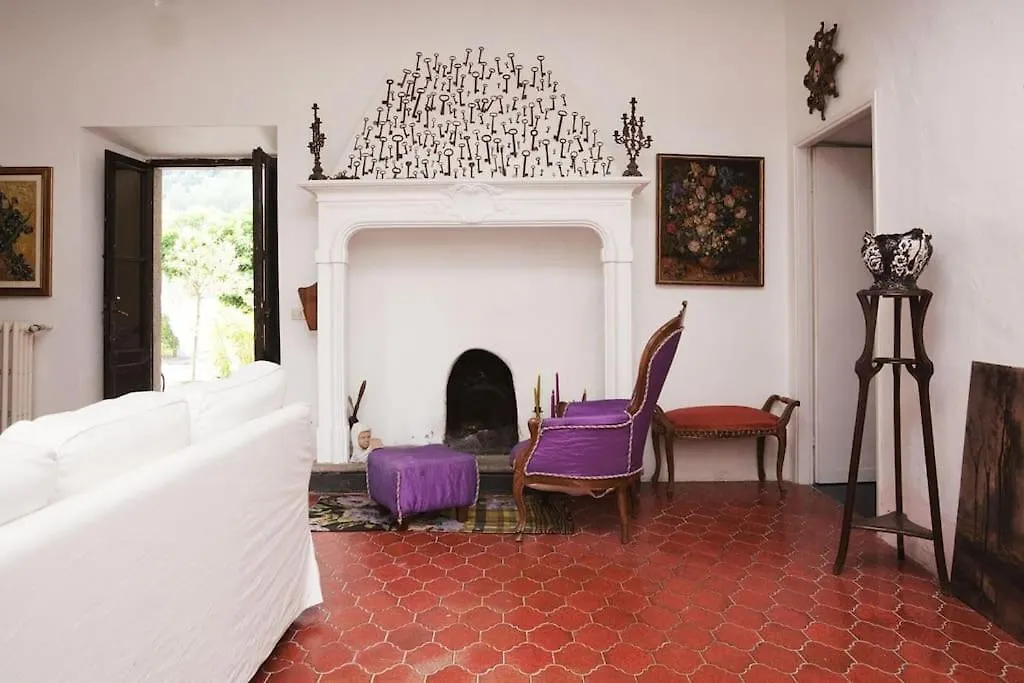 Lucio Fontana'S Experience Apartment Comabbio Italy